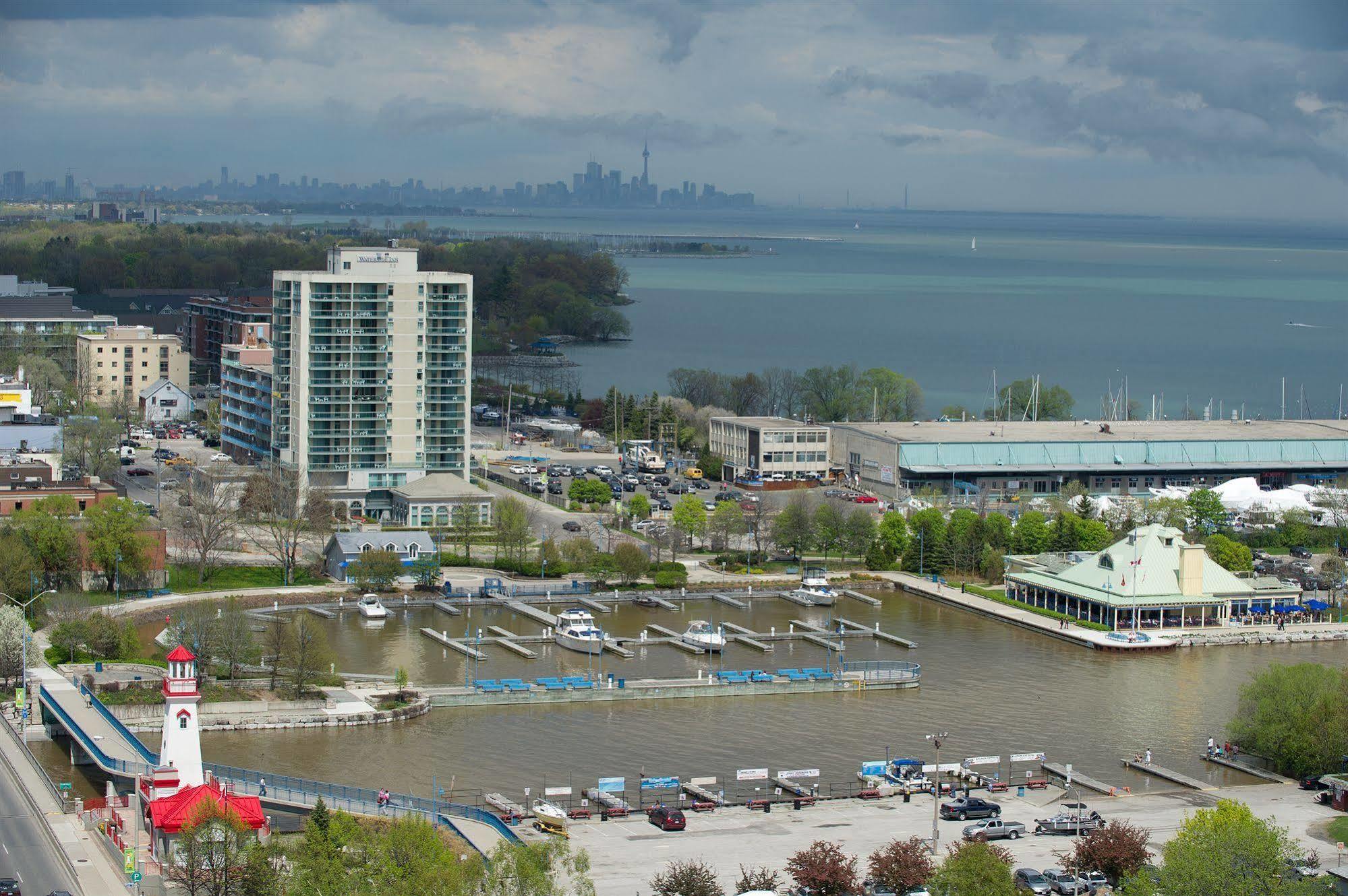 The Waterside Inn Mississauga Exterior photo