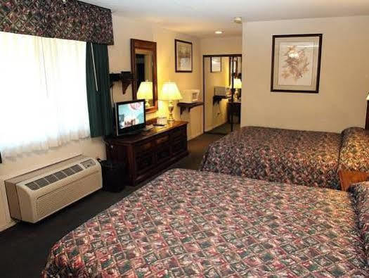 Americas Best Value Inn & Suites - Lancaster Exterior photo