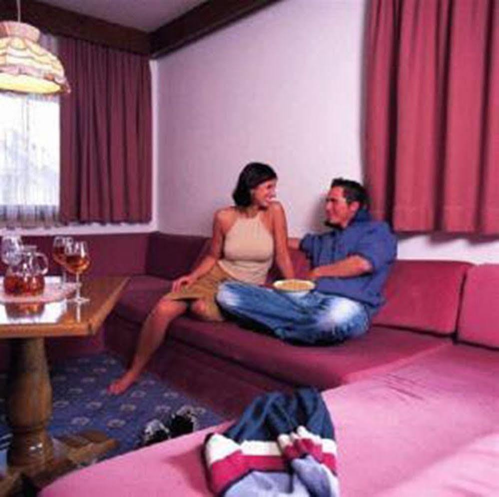 Appartementhotel Am Romerweg Seefeld in Tirol Room photo