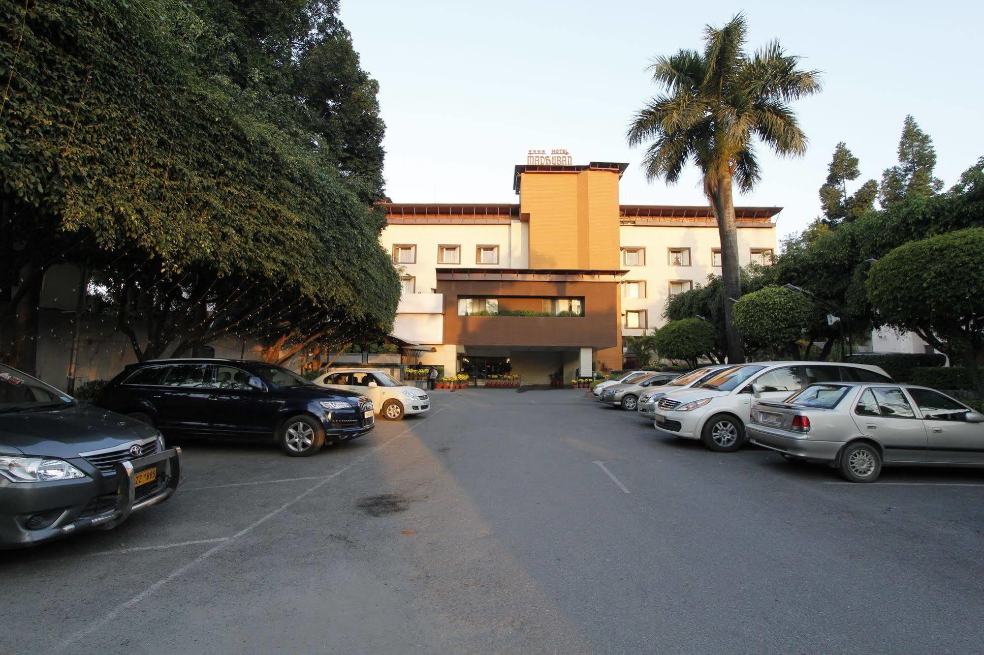 Hotel Madhuban Dehradun Exterior photo
