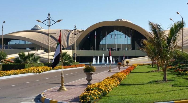 Officers Club & Hotel Abu Dhabi Exterior photo