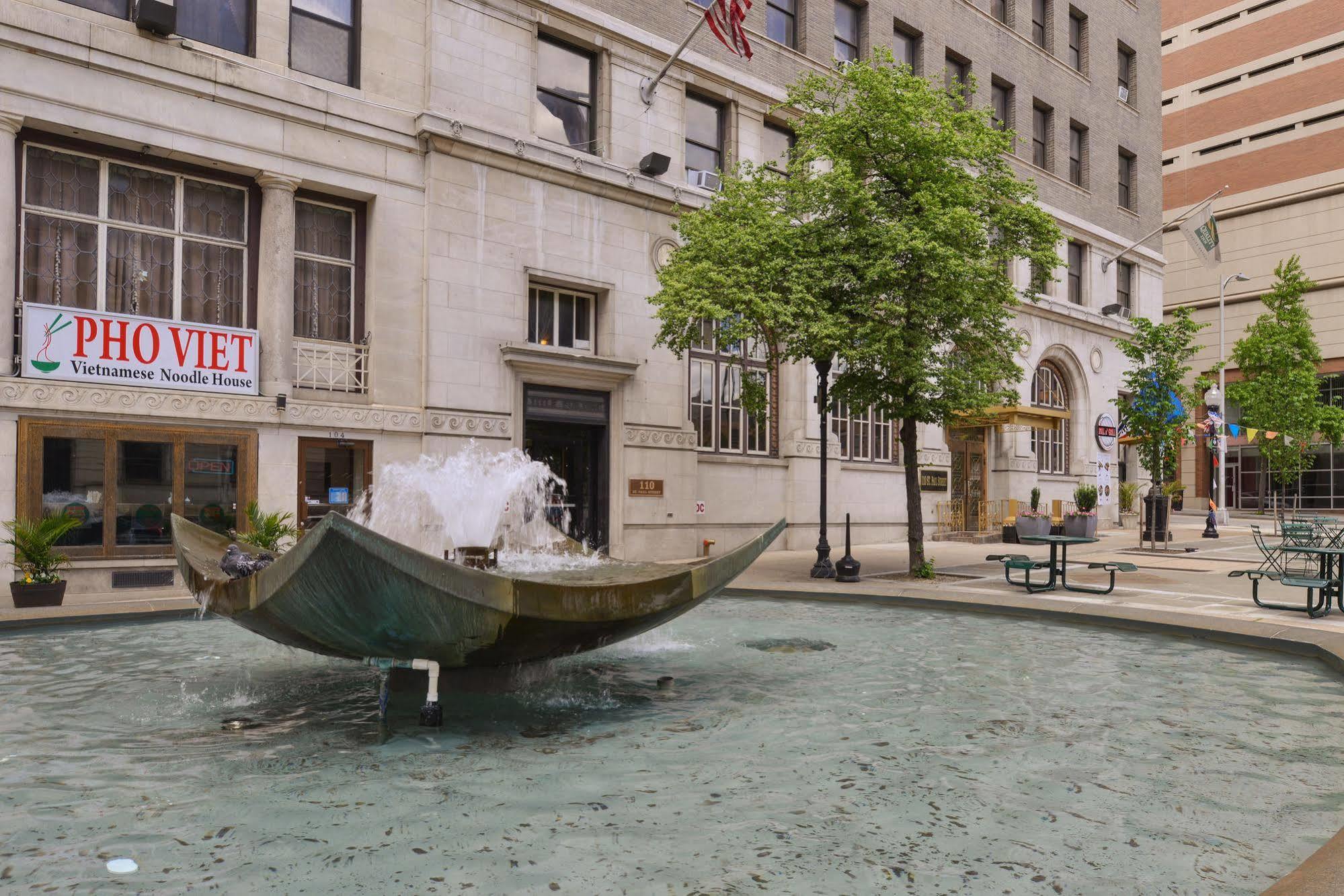 Baltimore Plaza Hotel Exterior photo