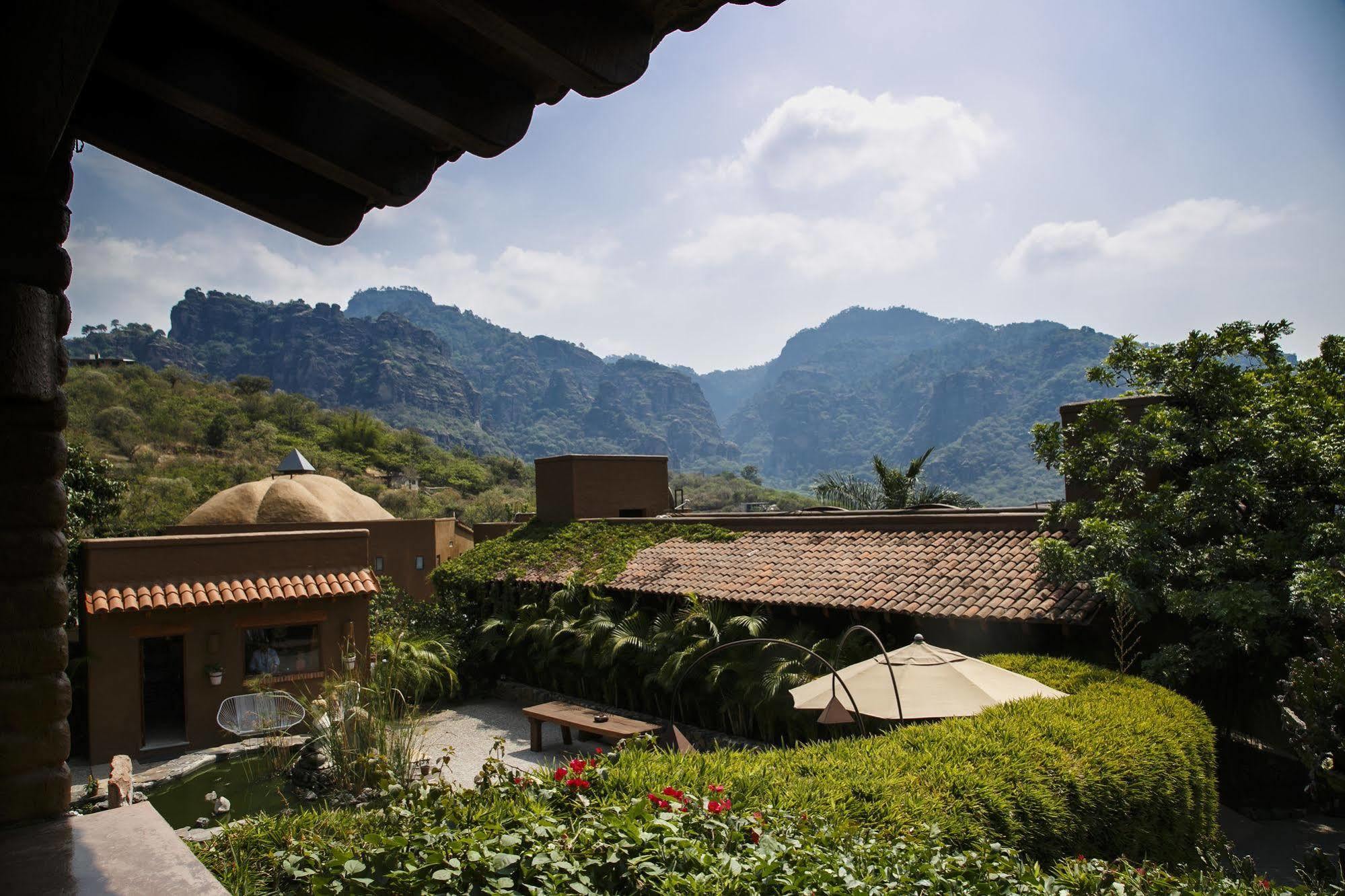 Hostal De La Luz - Spa Holistic Resort Tepoztlan Exterior photo