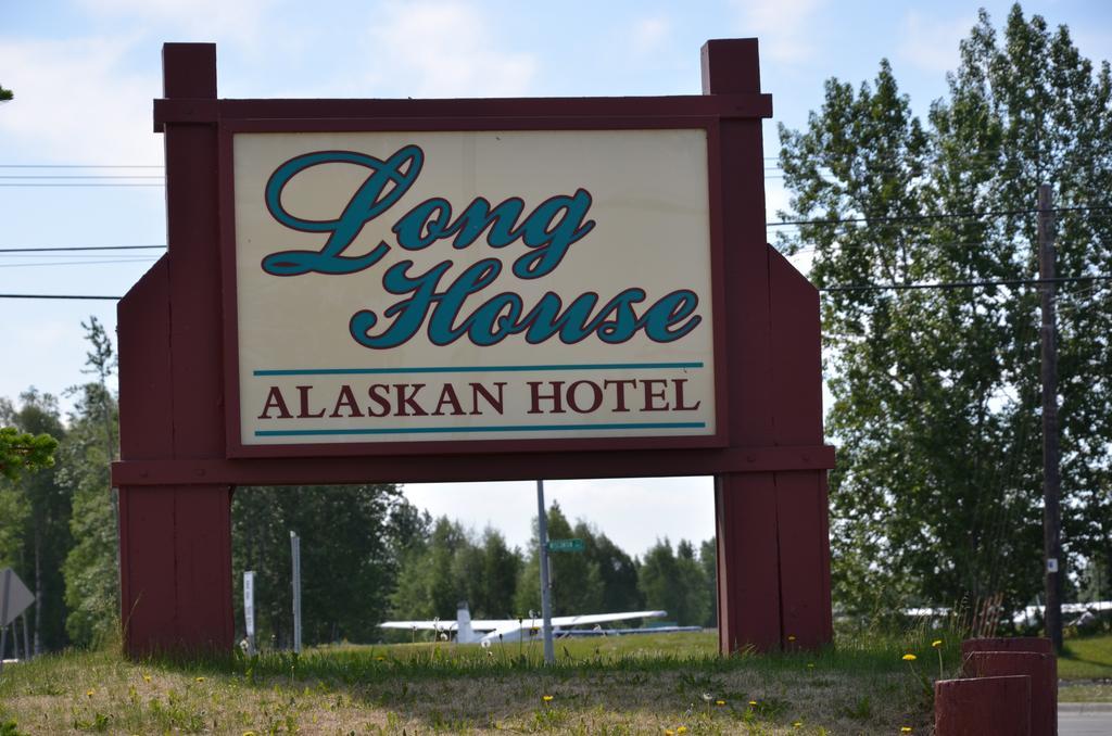 Long House Alaskan Hotel Anchorage Exterior photo