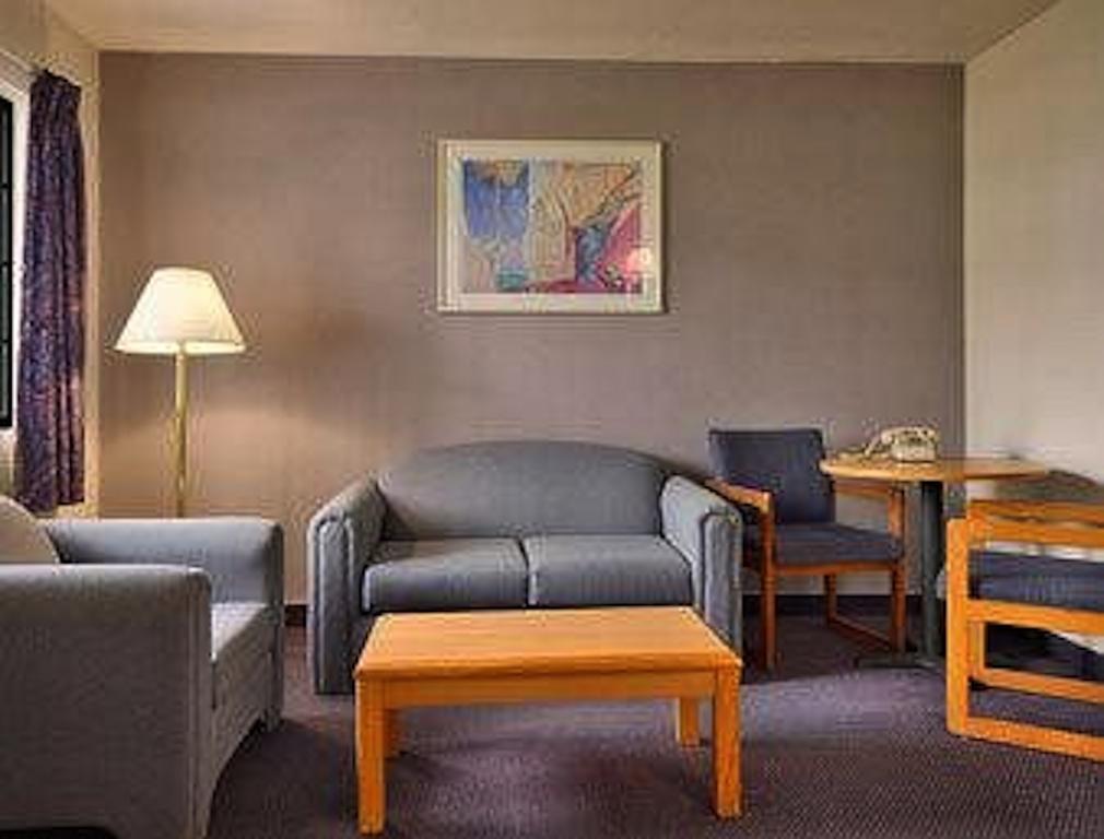 Days Inn & Suites By Wyndham Needles Room photo