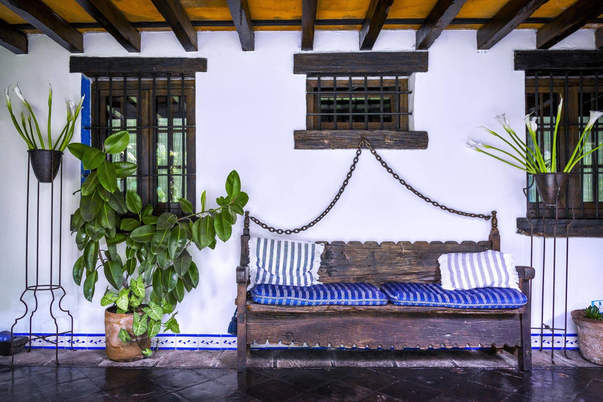 Casa Encantada By Porta Hotels Antigua Exterior photo