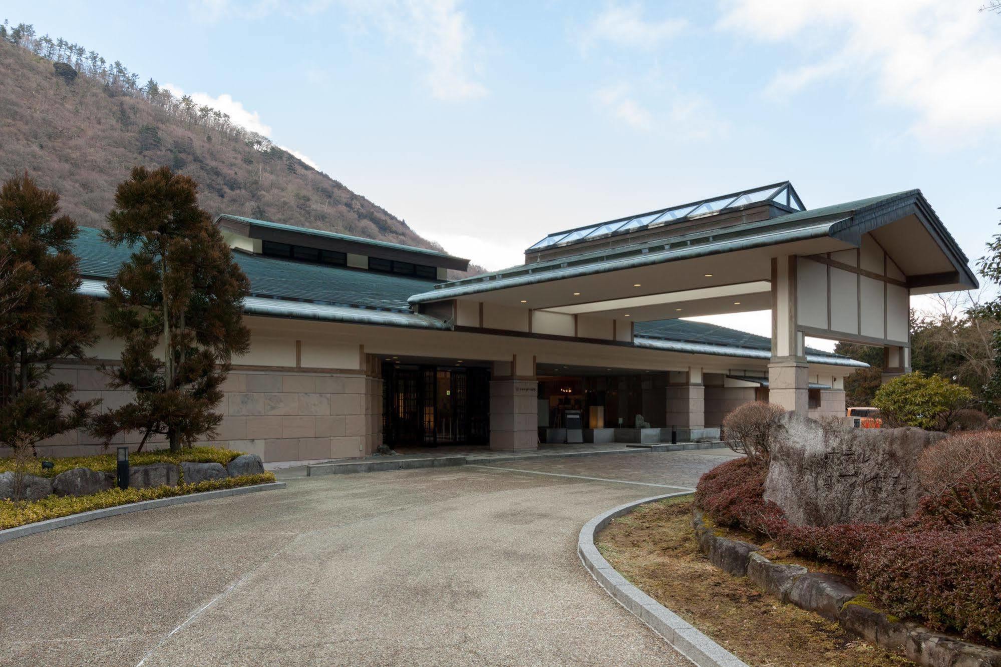 Hotel Hatsuhana Hakone Exterior photo