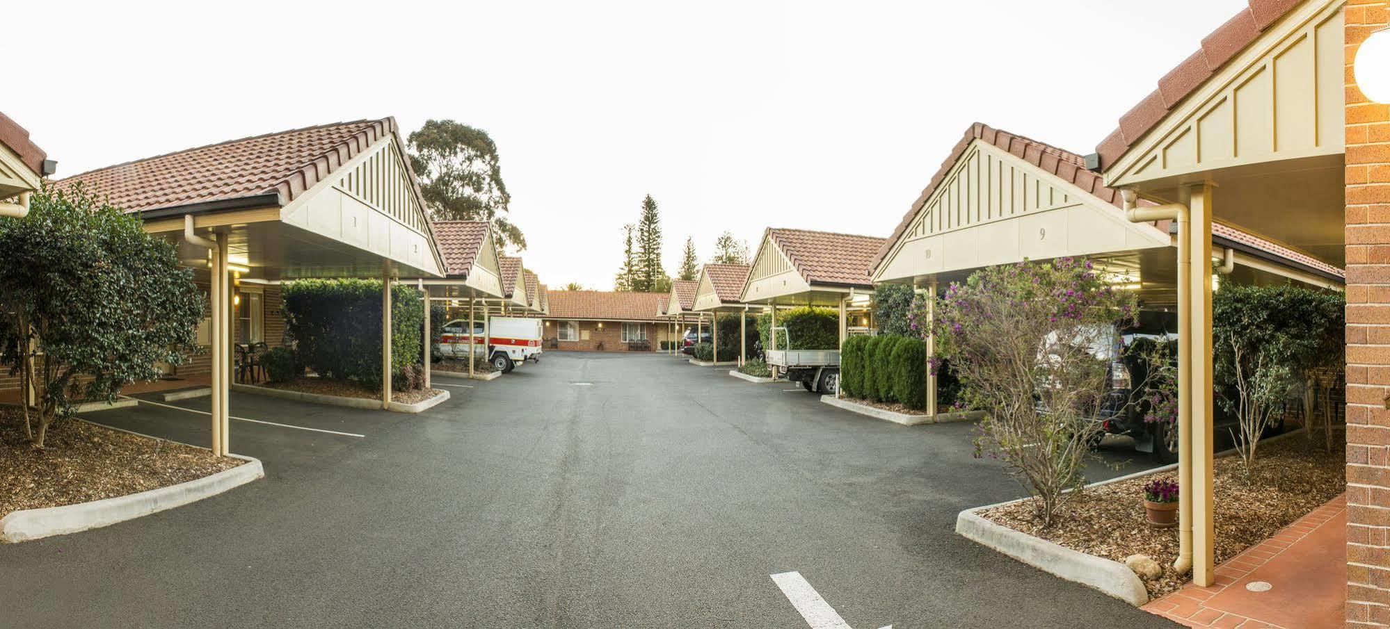 Cotswold Motor Inn Toowoomba Exterior photo