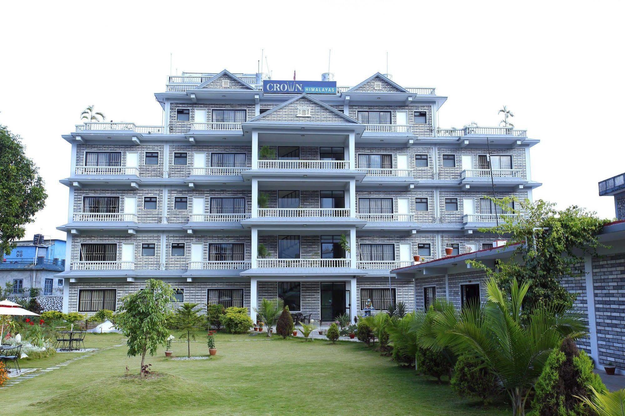 Hotel Crown Himalayas Pokhara Exterior photo