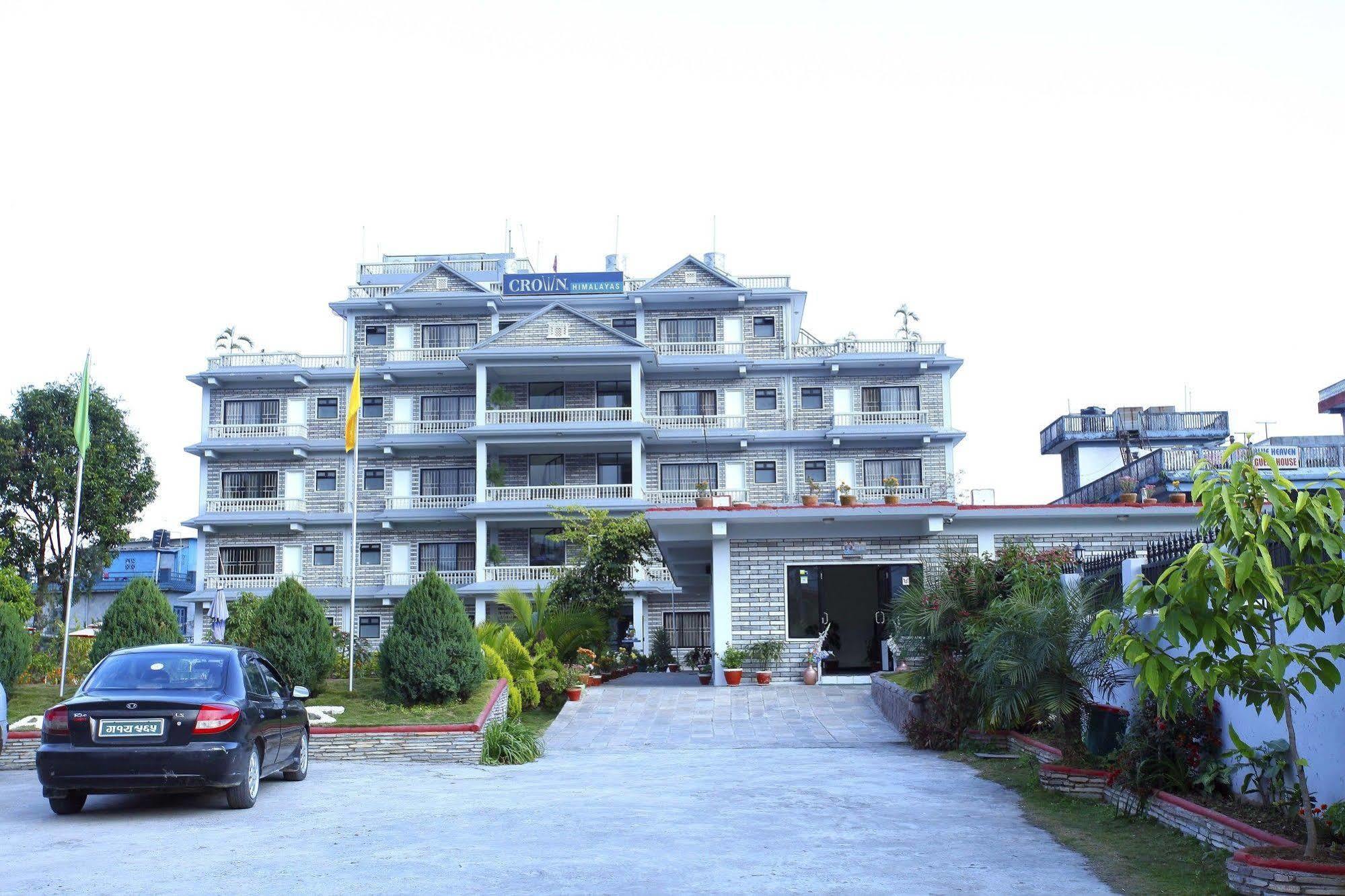 Hotel Crown Himalayas Pokhara Exterior photo