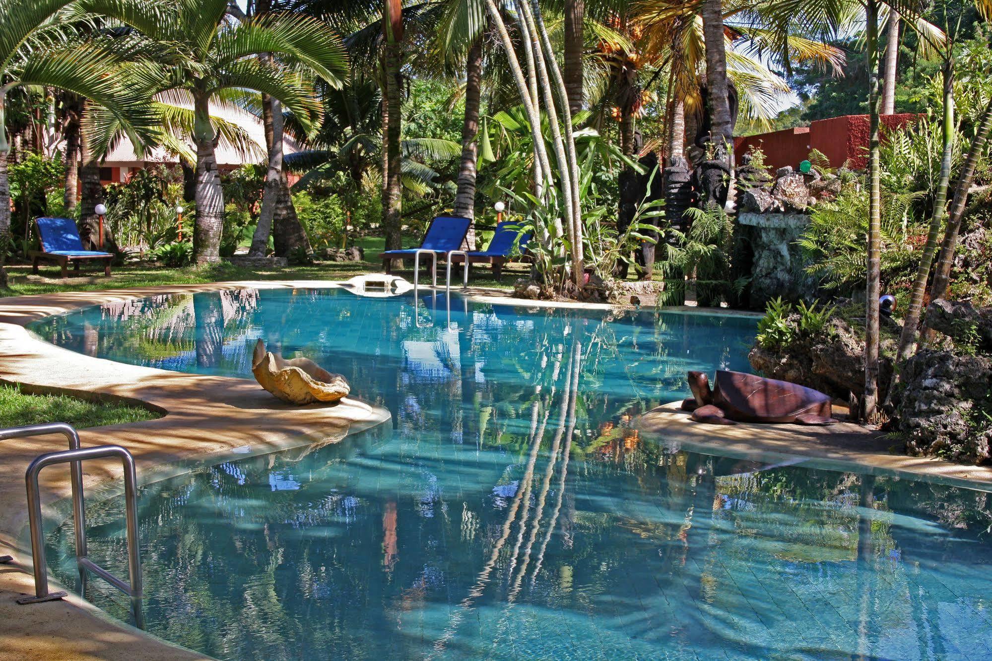 Sunset Bungalows Resort, Vanuatu Port Vila Exterior photo