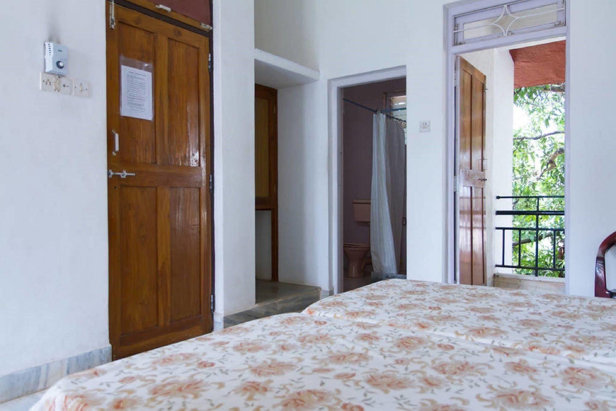 Melodious Waves Bed & Breakfast Candolim Exterior photo
