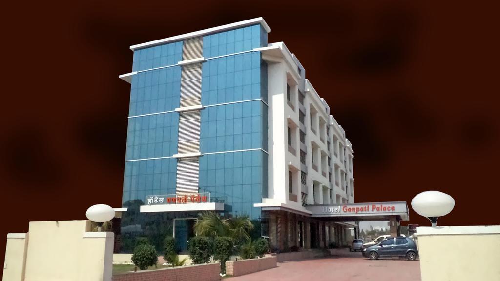 Hotel Ganpati Palace By Wb Economy Shirdi Exterior photo