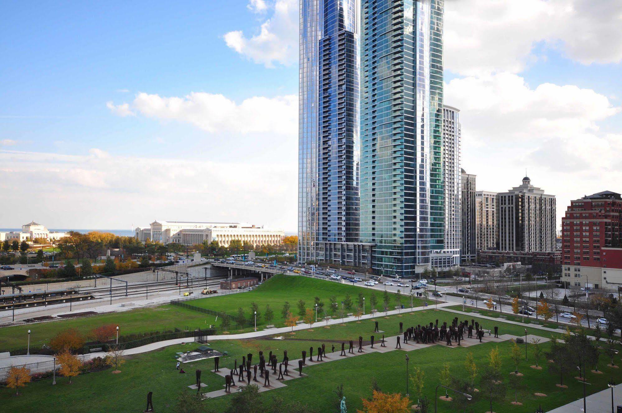 Best Western Grant Park Hotel Chicago Exterior photo