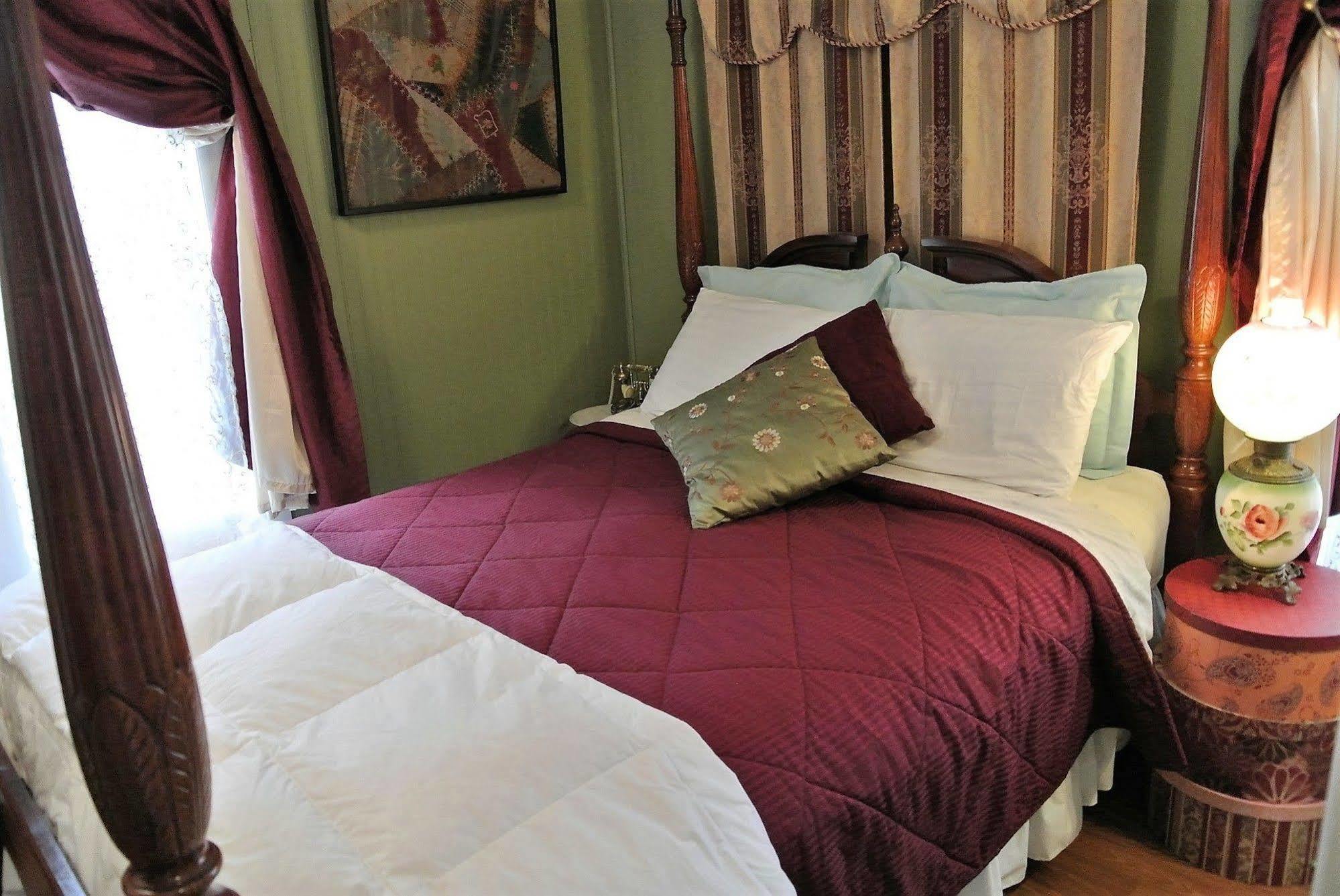 Amanda'S Bequest Bed & Breakfast Montague Exterior photo