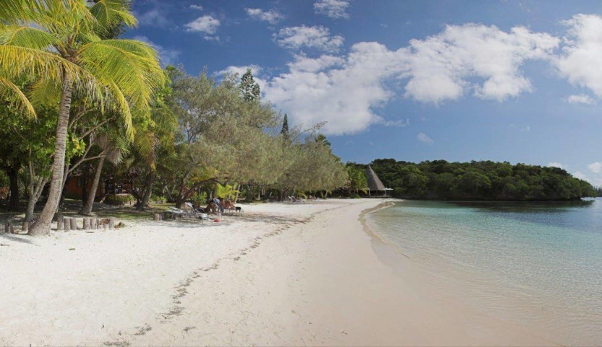 Oure Lodge Beach Resort Kuto Exterior photo