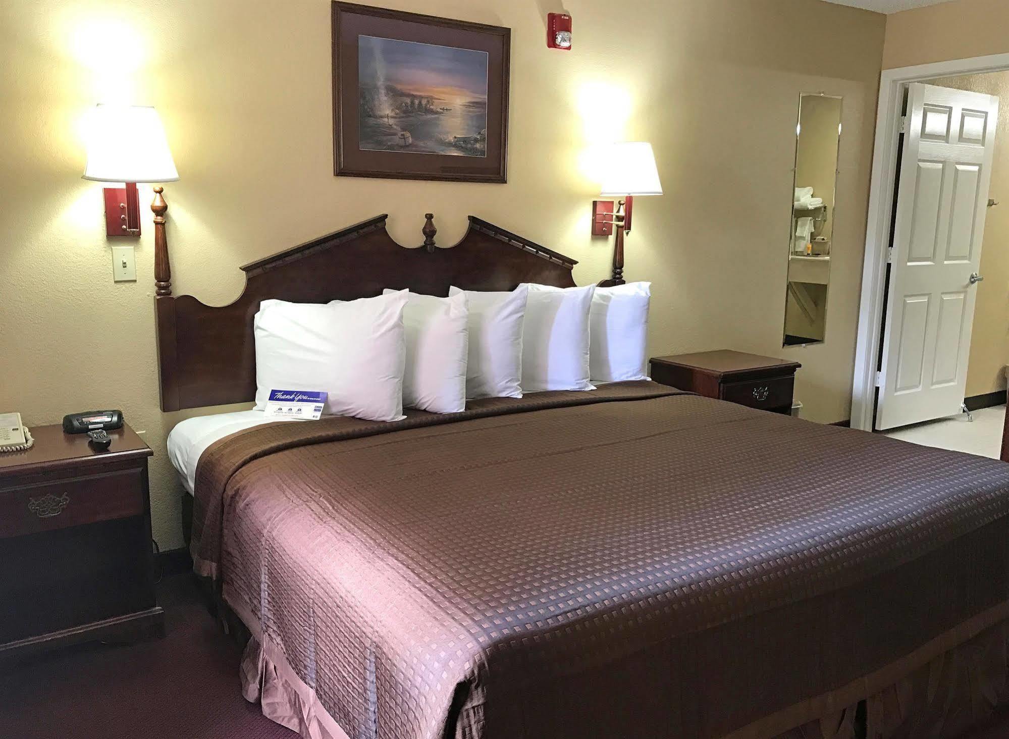 Americas Best Value Inn & Suites - Little Rock - Maumelle Exterior photo