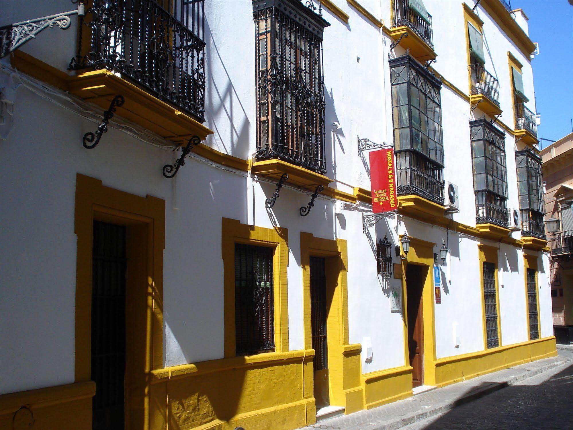 Bed & Breakfast Naranjo Seville Exterior photo