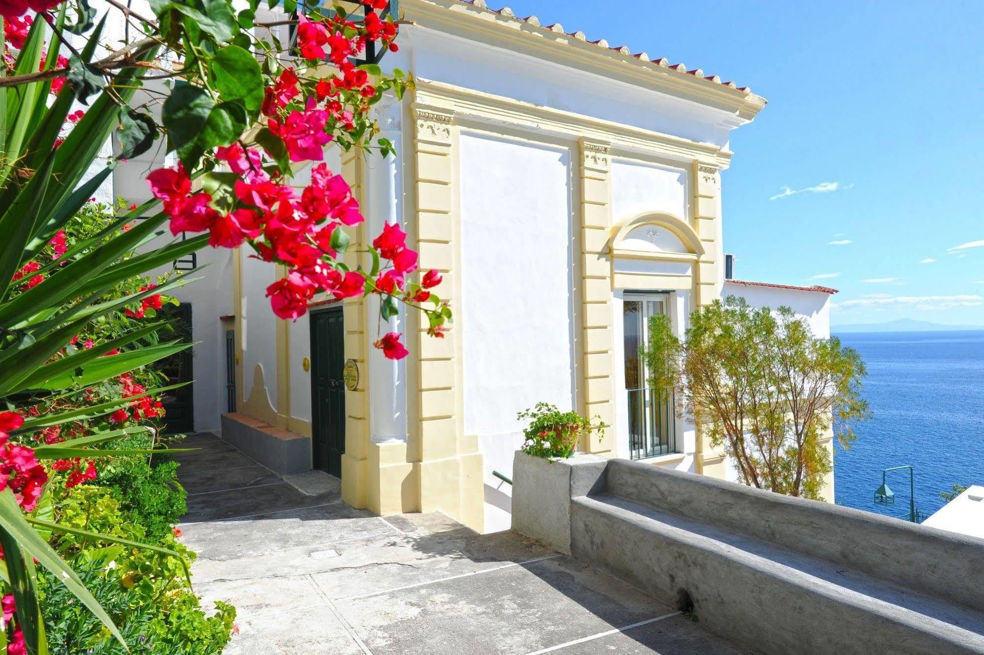 Hotel Torre Saracena Praiano Exterior photo