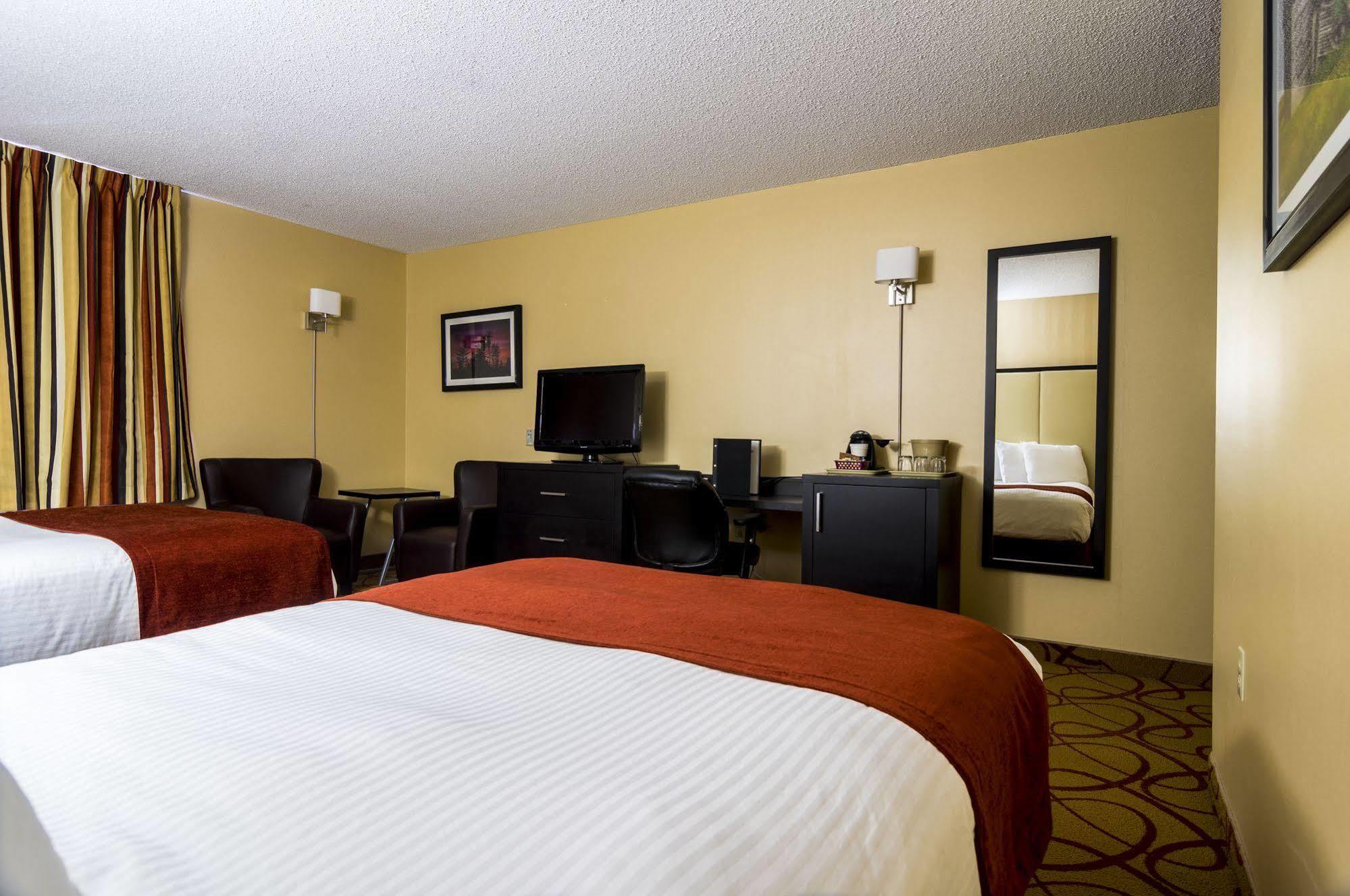 Sinbads Hotel & Suites Gander Exterior photo