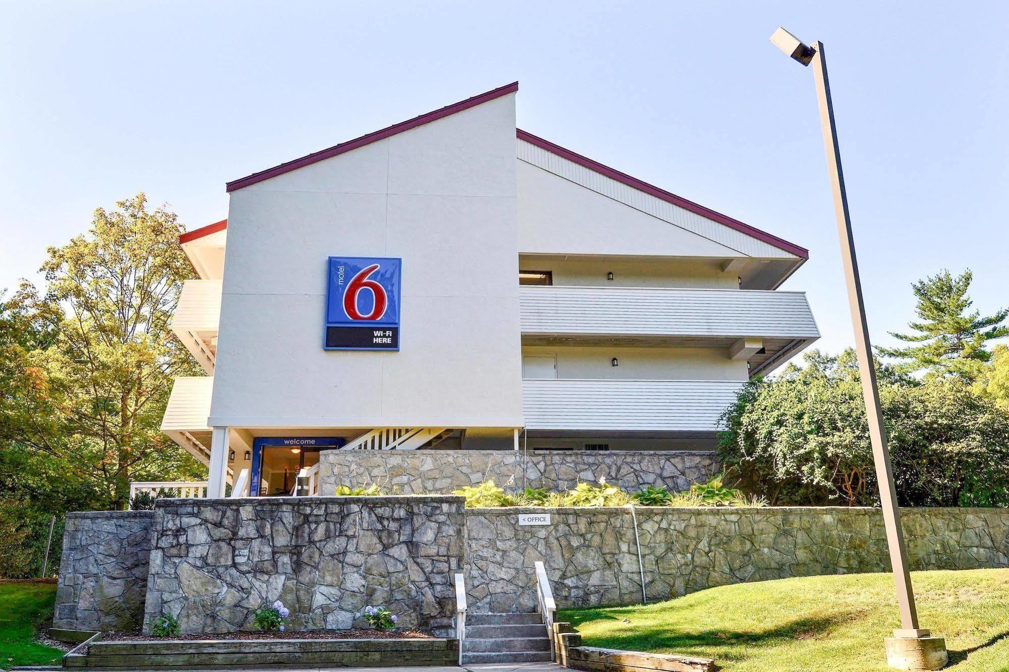 Motel 6-Nashua, Nh - South Exterior photo