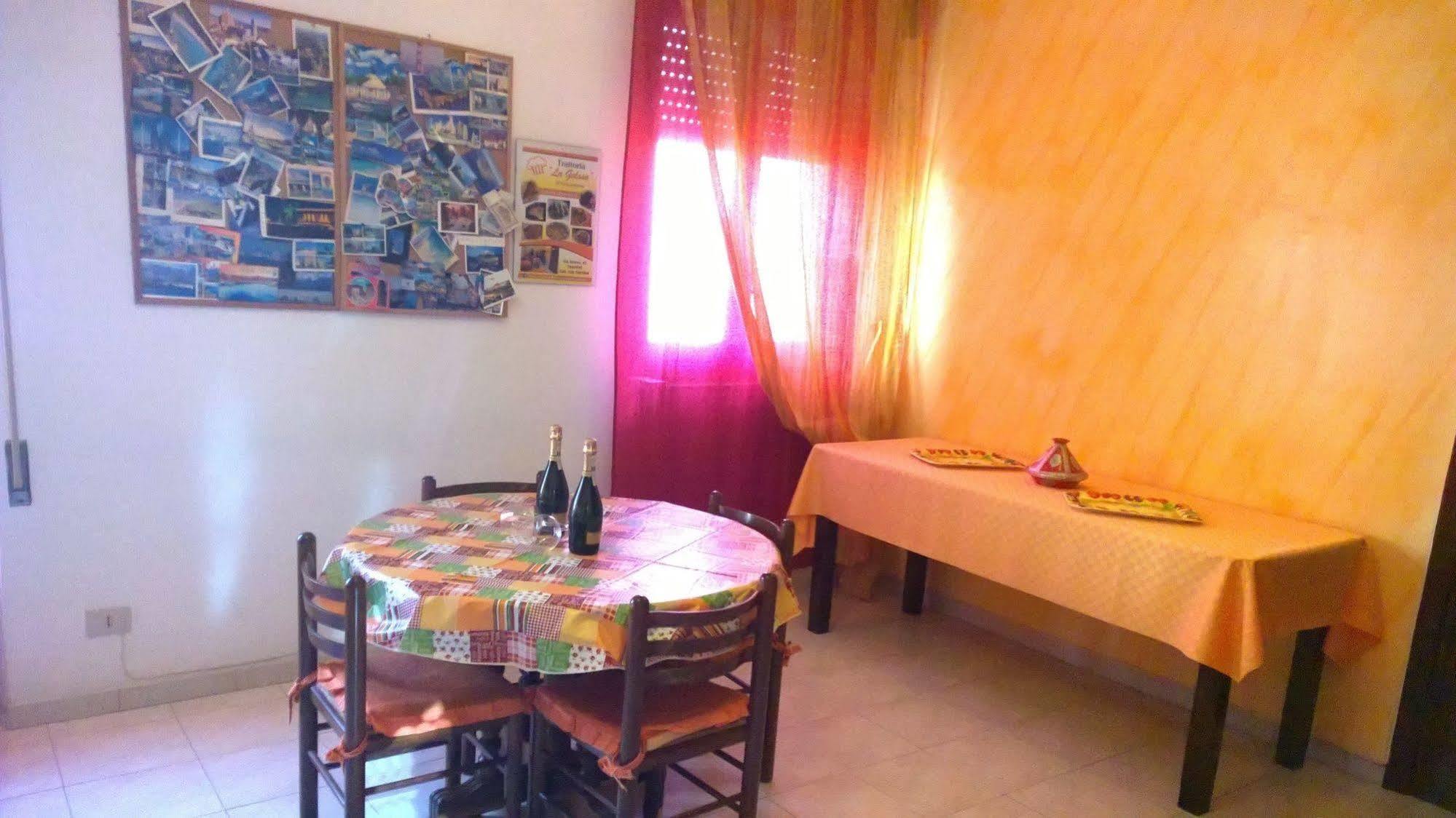 Bed & Breakfast Delle Palme Trapani Exterior photo