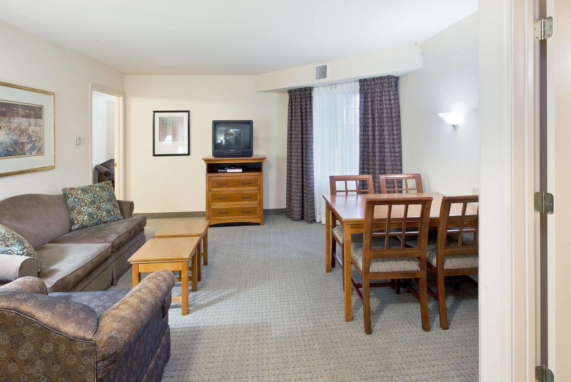 Homewood Suites By Hilton Portland Airport Room photo