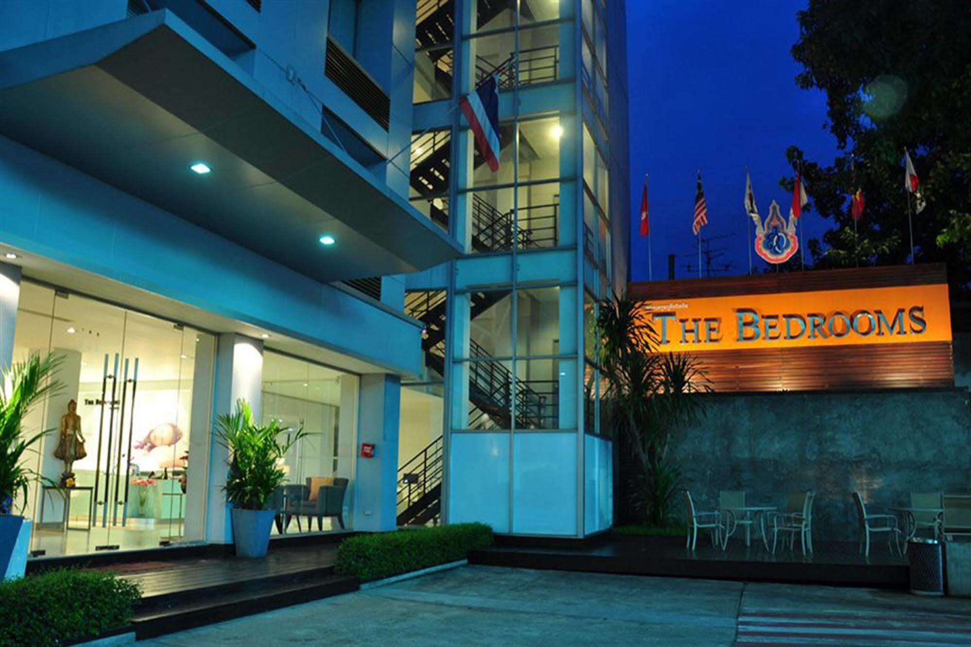The Bedrooms Boutique Hotel Bangkok Exterior photo