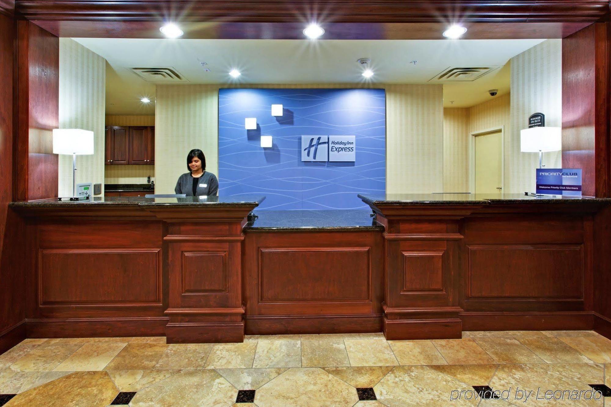 Holiday Inn Express Hotel & Suites Dfw West - Hurst, An Ihg Hotel Interior photo