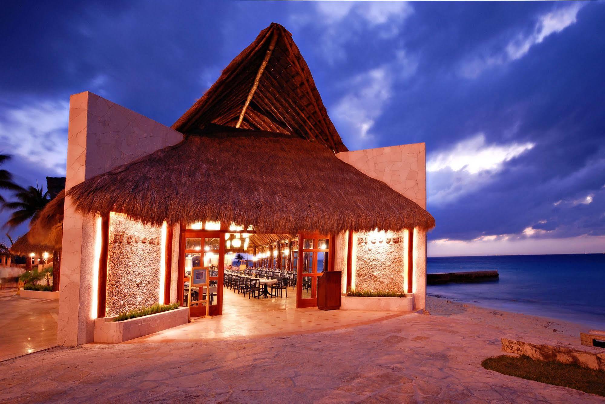 El Cozumeleno Beach Resort Restaurant photo
