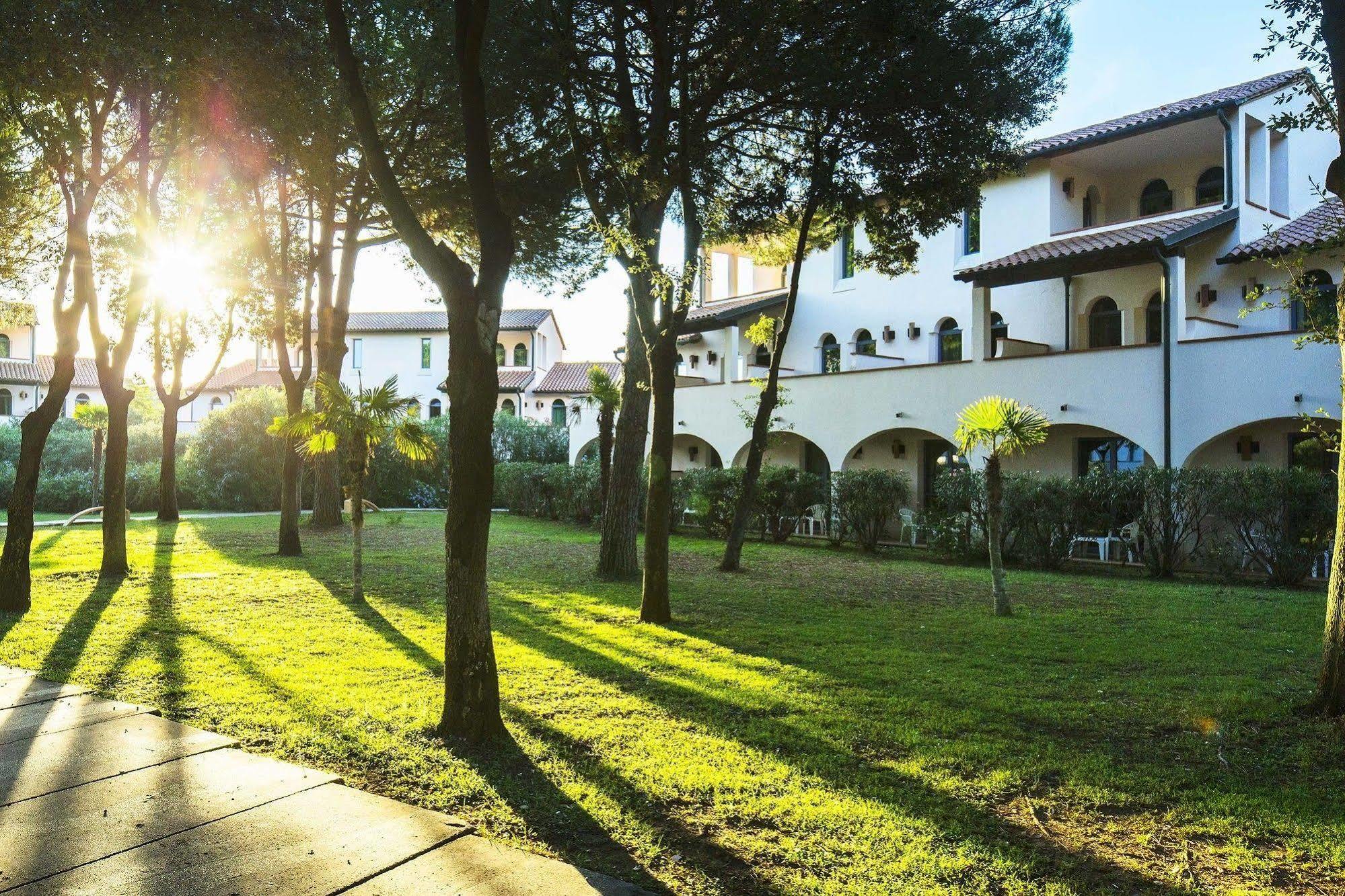 Garden Toscana Resort San Vincenzo Exterior photo