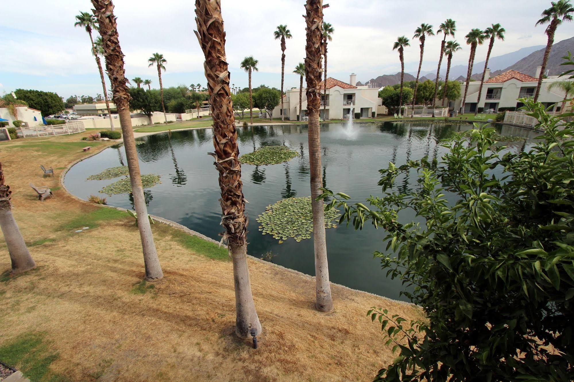 Desert Breezes Resort Palm Desert Exterior photo