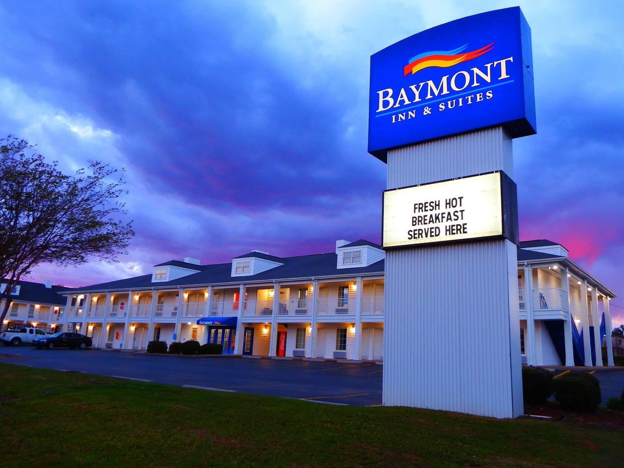 Baymont By Wyndham Florence/Muscle Shoals Exterior photo
