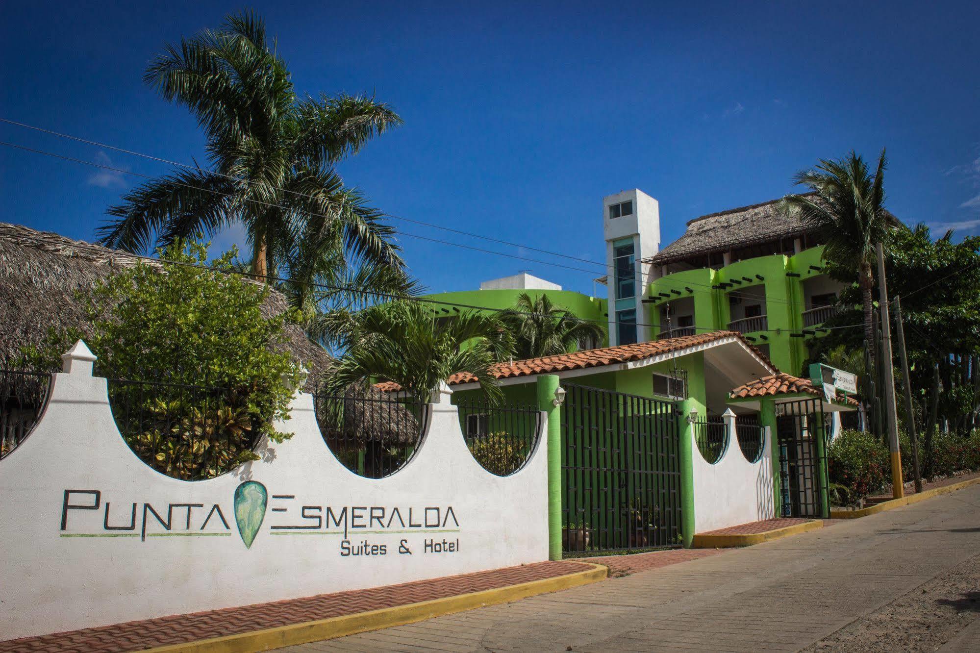 Hotel & Suites Punta Esmeralda Puerto Escondido  Exterior photo
