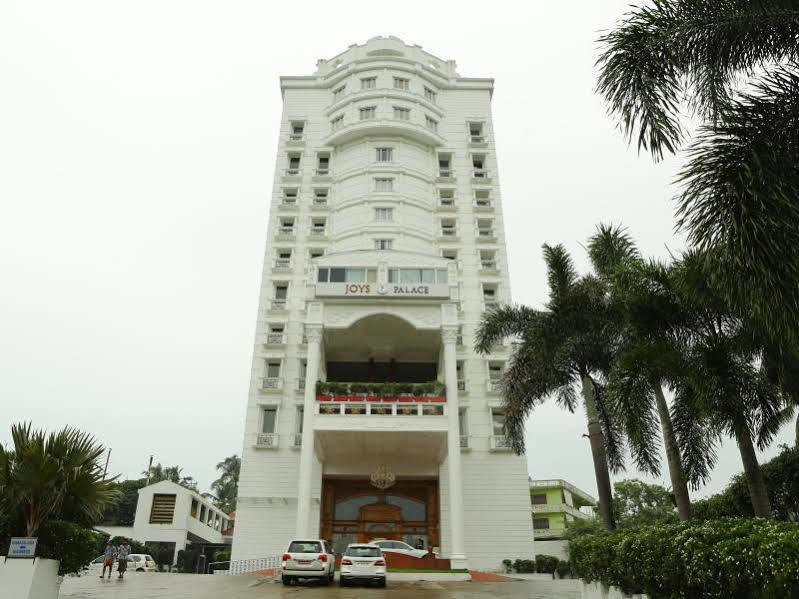 Joys Palace Hotel Thrissur Exterior photo