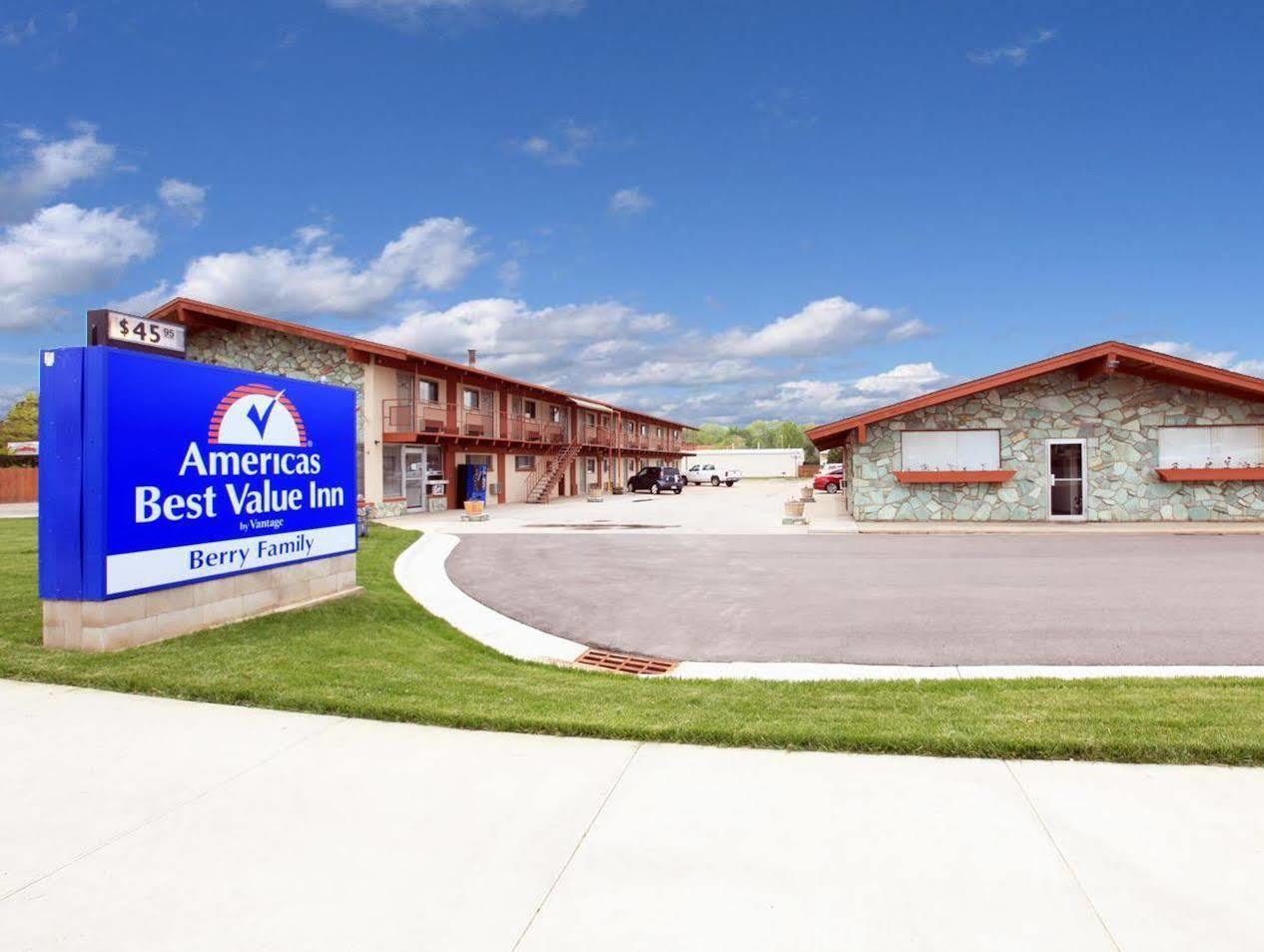 Americas Best Value Inn Fort Collins Exterior photo