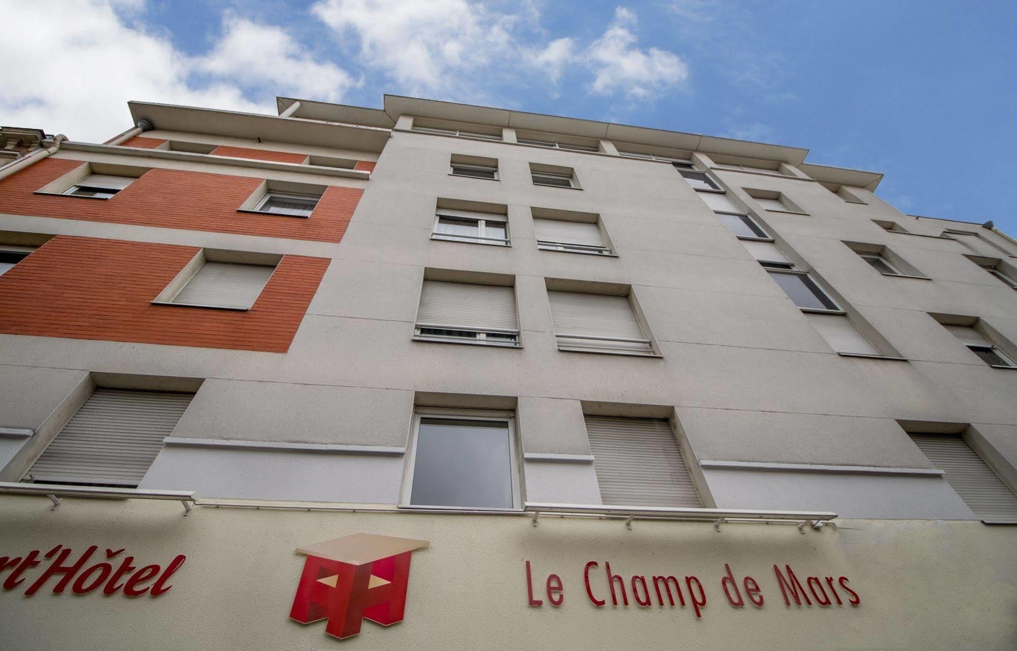 Kosy Appart'Hotel Le Champ De Mars Reims Exterior photo