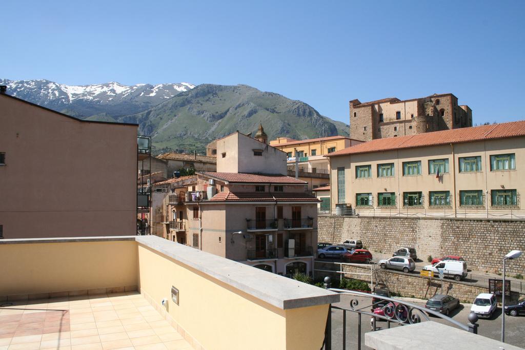 Ypsigro Palace Hotel Castelbuono  Exterior photo