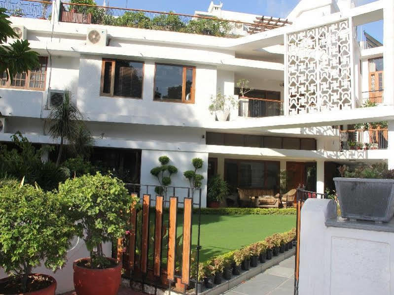Ahuja Residency Golf Links Hotel New Delhi Exterior photo