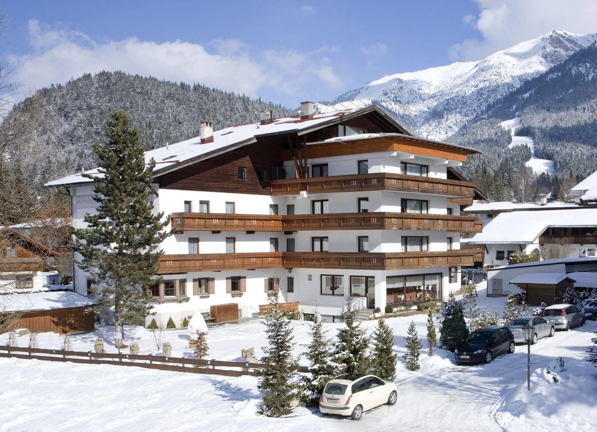 Hotel Schonegg Seefeld in Tirol Exterior photo