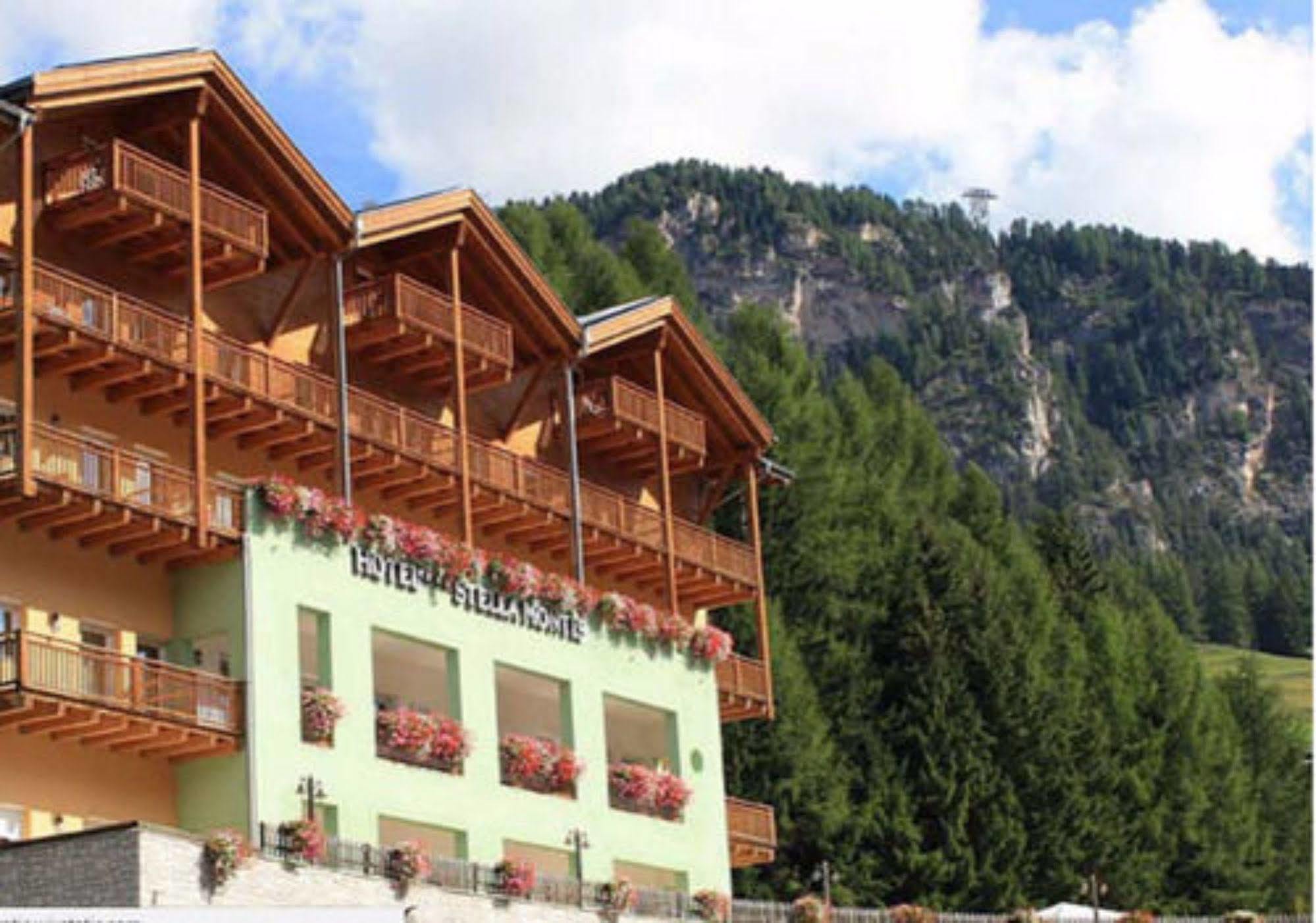 Hotel Stella Montis Campitello di Fassa Exterior photo