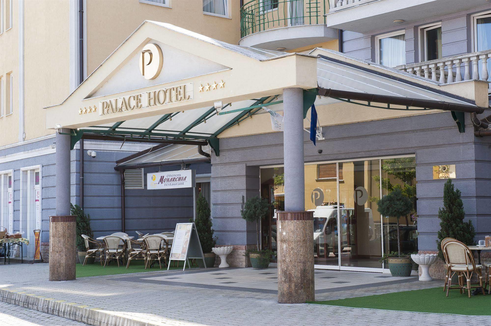 Palace Hotel Heviz Exterior photo