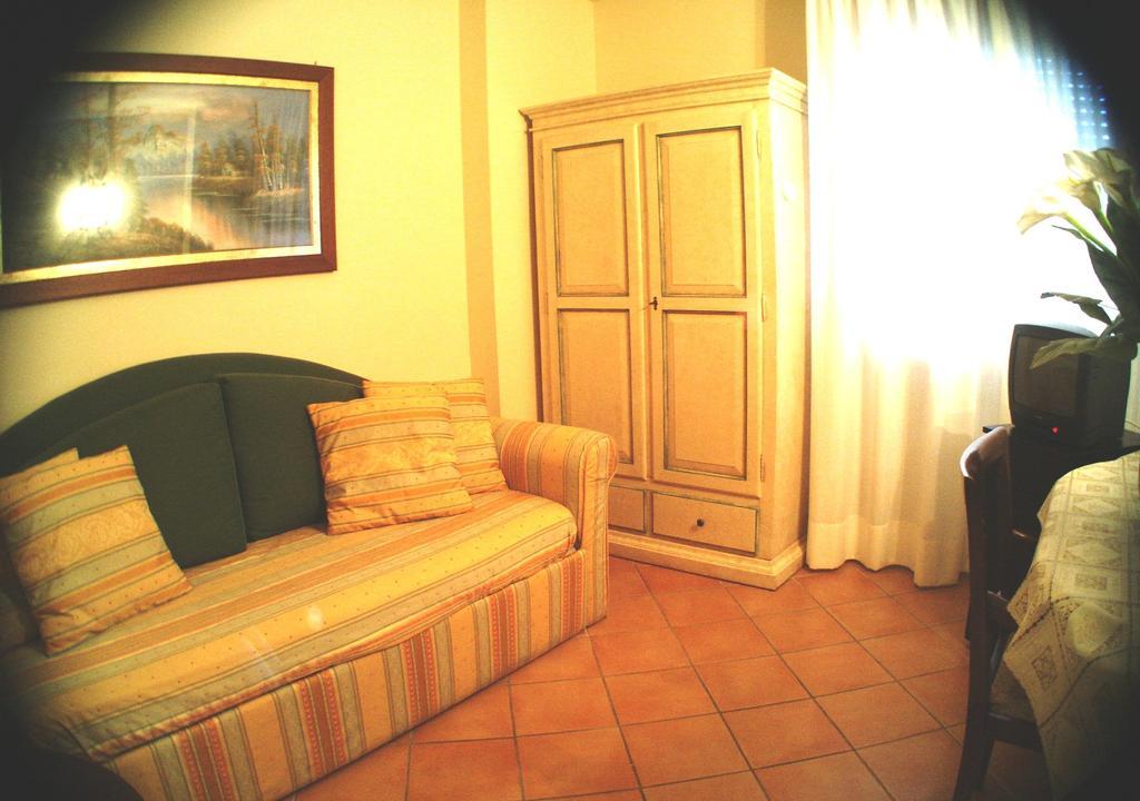 Residence Isola Verde Cisanello Pisa Room photo