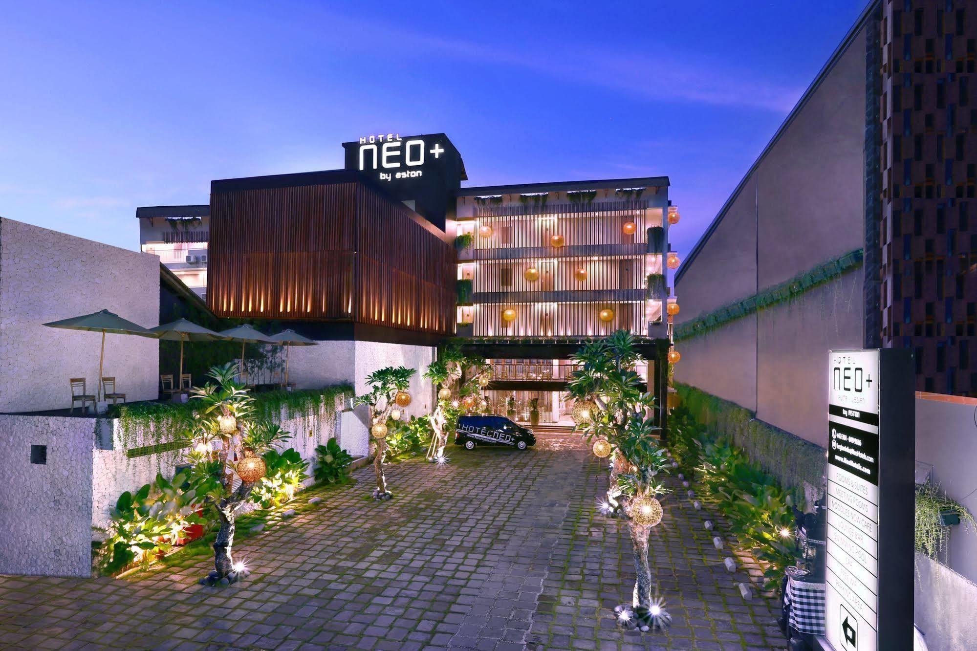 Hotel Neo+ Kuta Legian By Aston Exterior photo