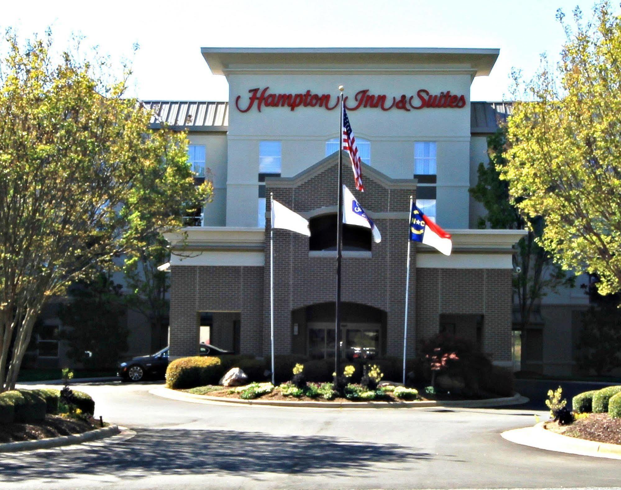 Hampton Inn & Suites Mooresville Exterior photo