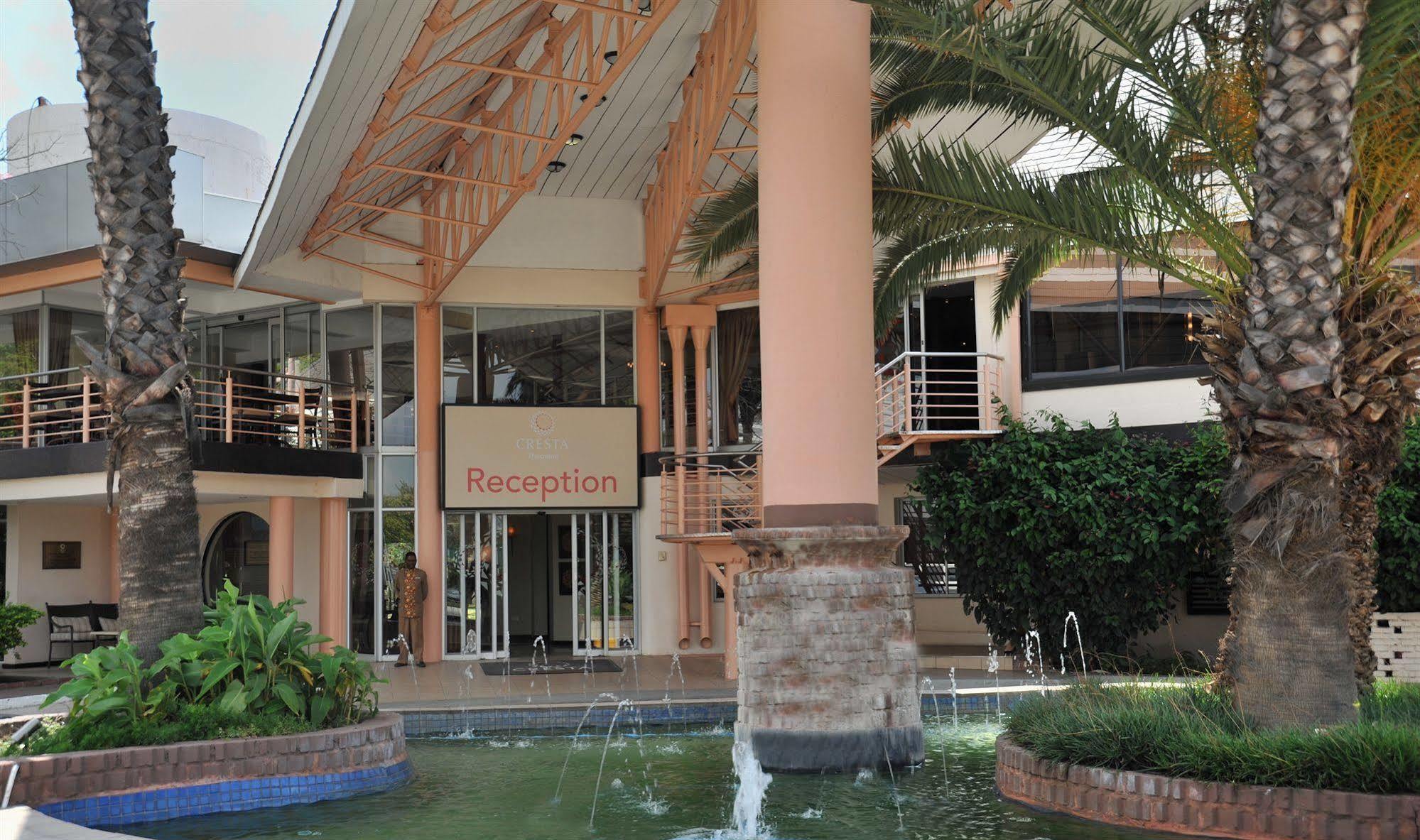 Cresta Thapama Hotel Francistown Exterior photo
