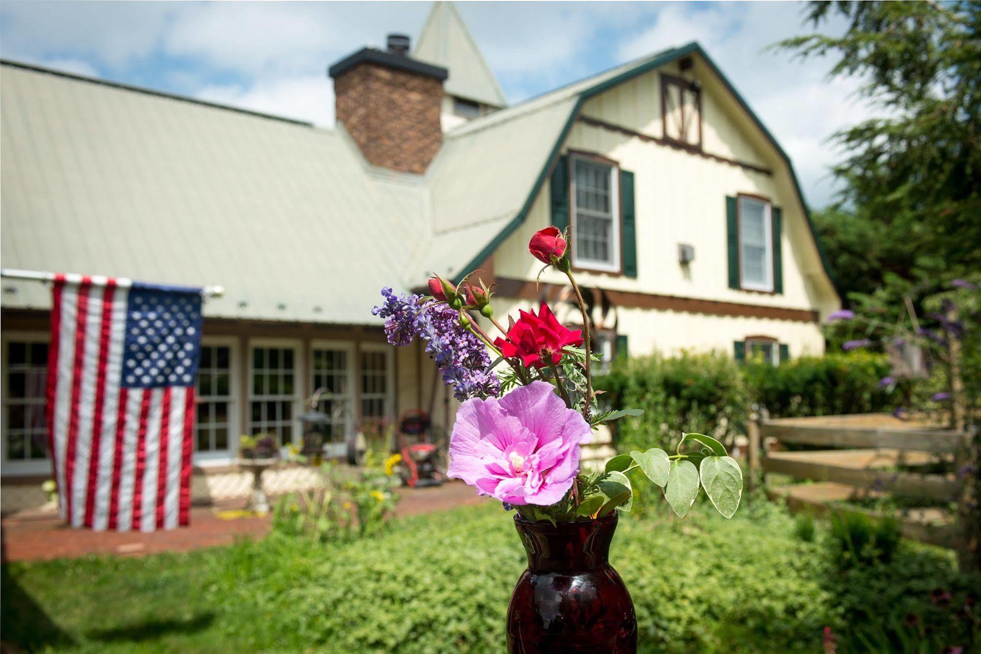 Antietam Overlook Farm Bed & Breakfast Sharpsburg Exterior photo