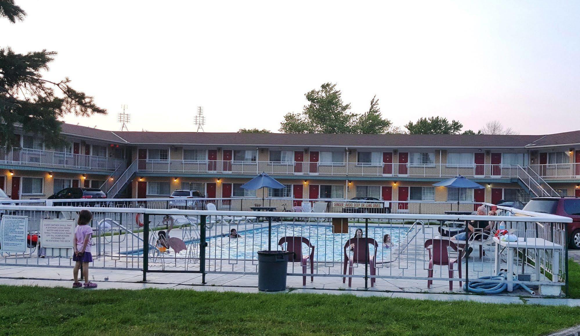 Rockwell Resort Niagara Falls Exterior photo