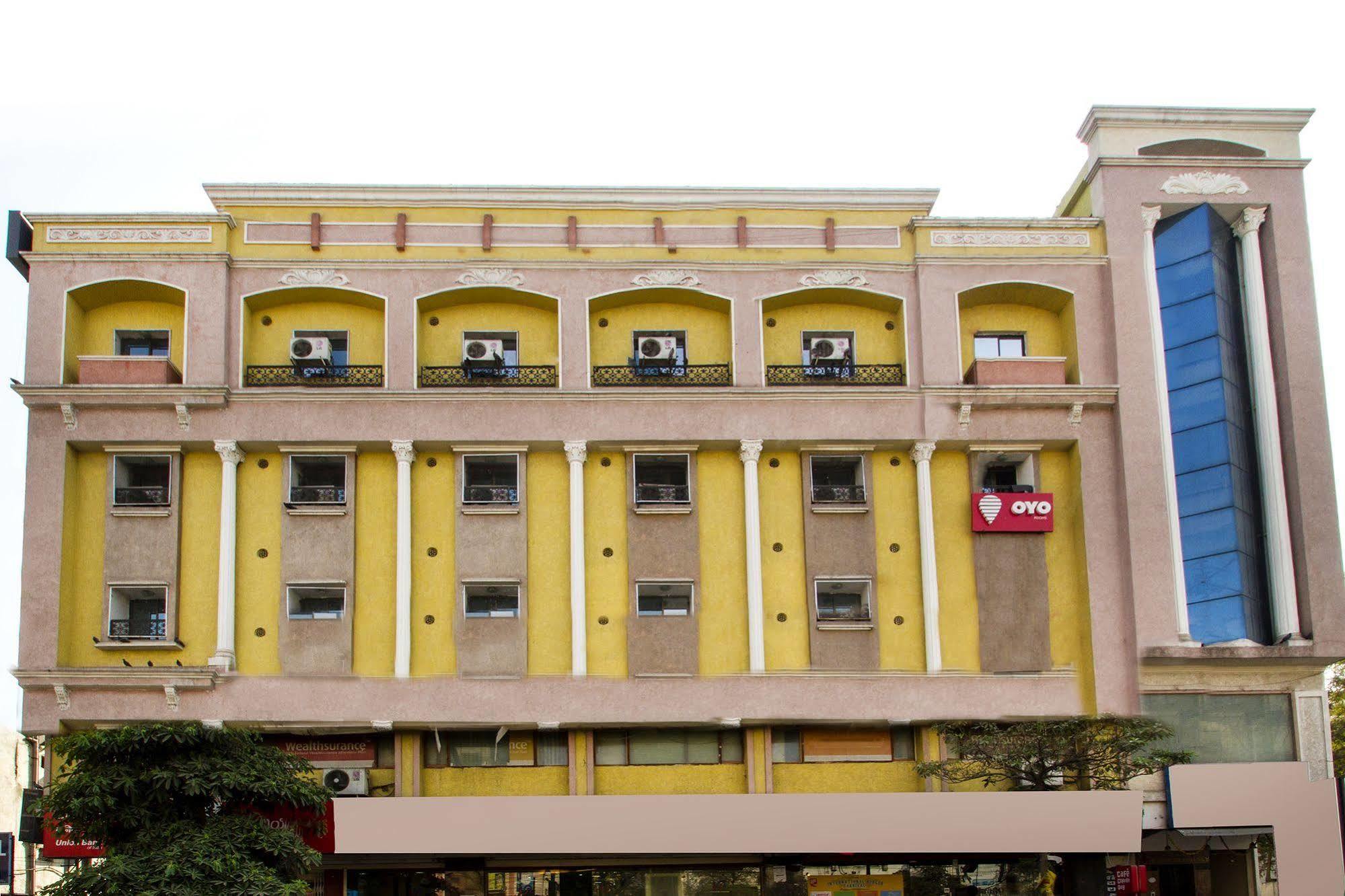 Balaji Residency Hotel Hyderabad Exterior photo