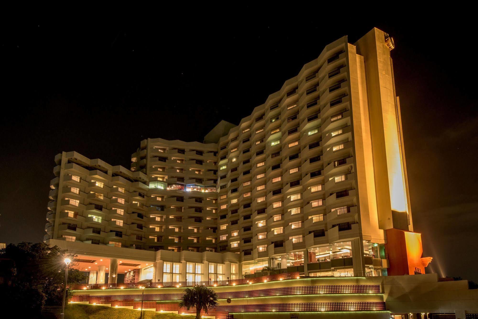 Okinawa Grand Mer Resort Exterior photo